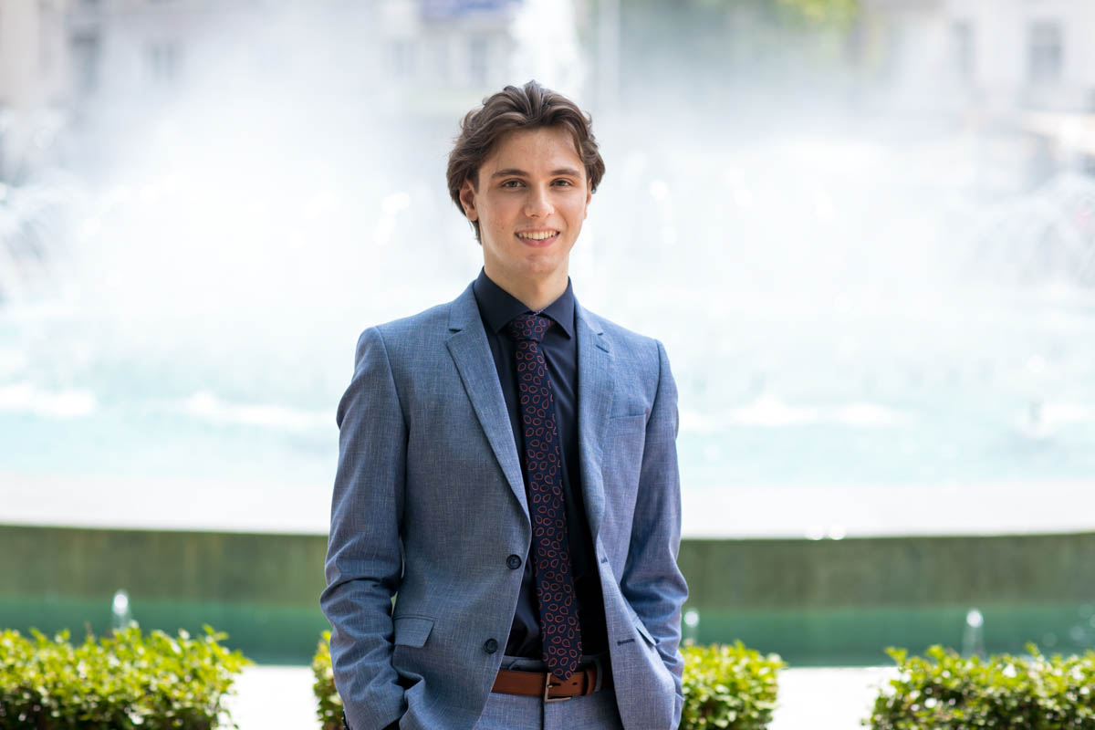 Индивидуално фотозаснемане за абитуриенти