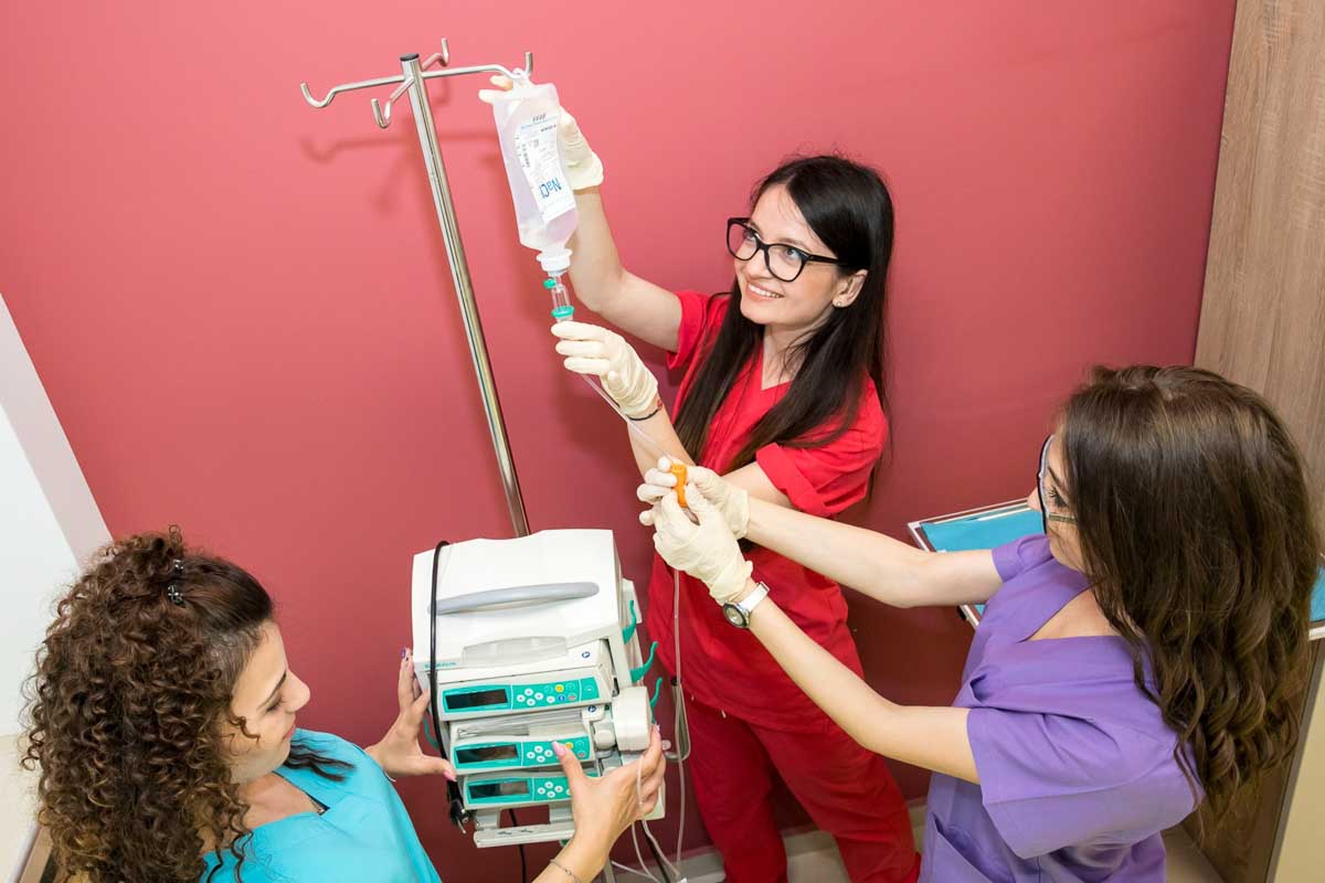 Заснемане на абсолвентски бал